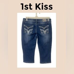 1st Kiss Women's Dark Blue Jean Capris Size 11